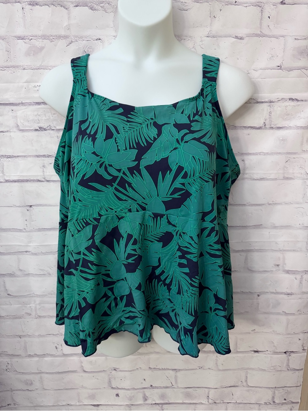 Lands' End‎ 3X 24W-26W Square Neck Tankini Swim Suit Top Slimming Modest Green